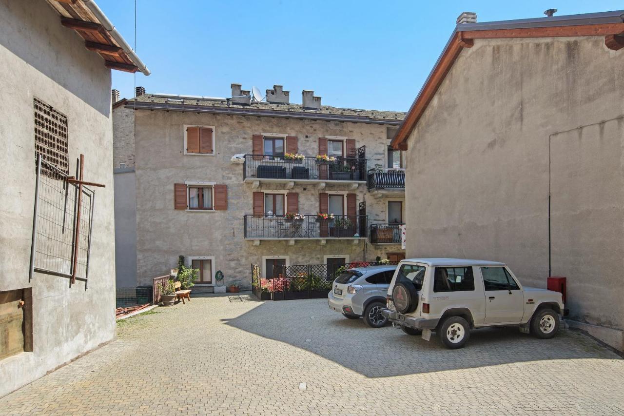Ferienwohnung La Maison Du Bonheur Grosio Exterior foto